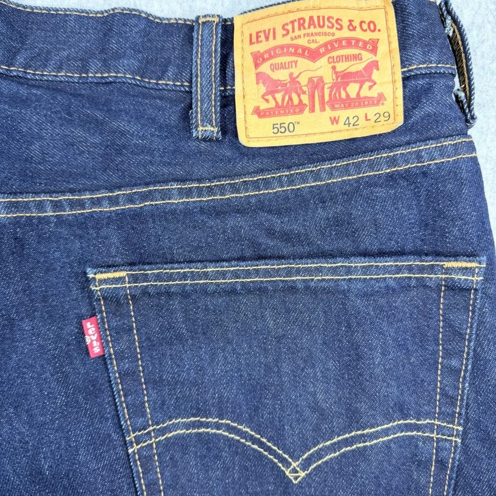 Levis 550 Relaxed Fit Jeans Mens 42x29 Dark Indigo Blue Denim New Without Tags